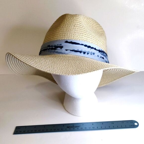summer & rose Accessories - New Straw Hat, No Tags